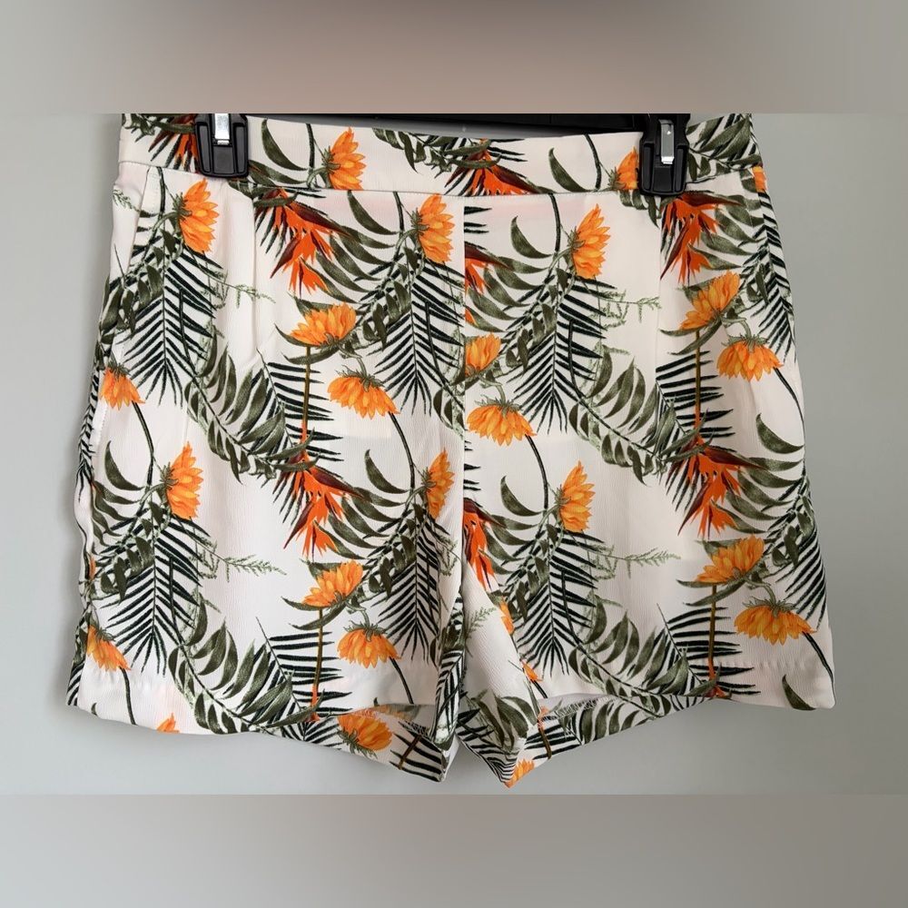 Carolina Belle Floral Orange and Green Women's Shorts, Size 4